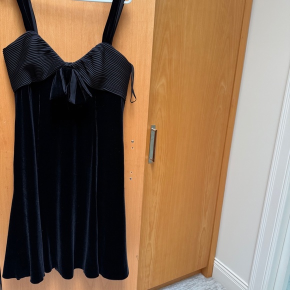 Armani Cocktail Dress-velvet and Silk- Size 12- like new - Picture 2 of 3